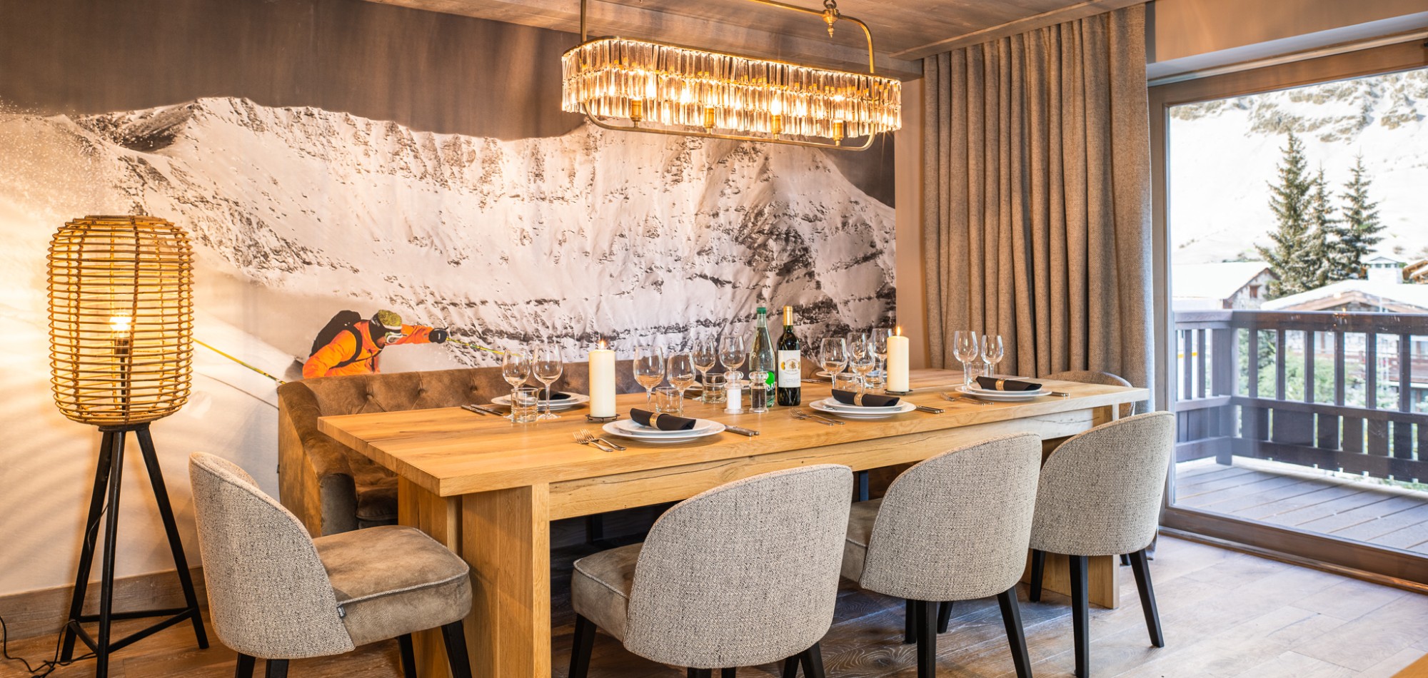 luxury_ski_chalet_oxford_ski_aspen_house_loft_4_dining.jpg