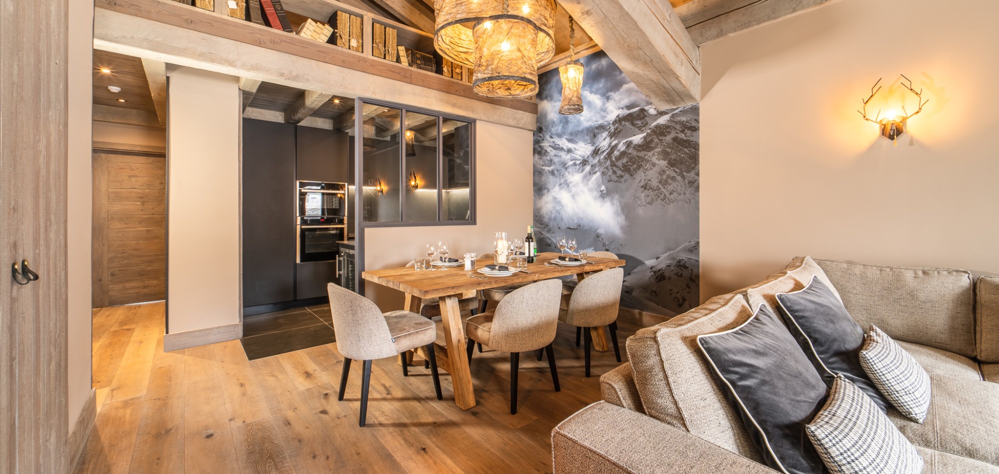 luxury_ski_chalet_oxford_ski_aspen_house_loft_dining.jpg