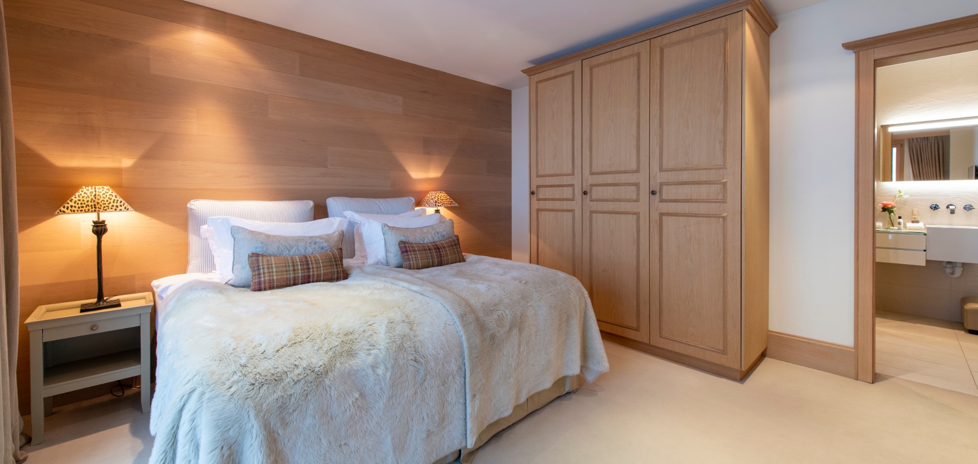 luxury_ski_chalet_grace_zermatt_oxford_ski_luxury_ski (33).jpg