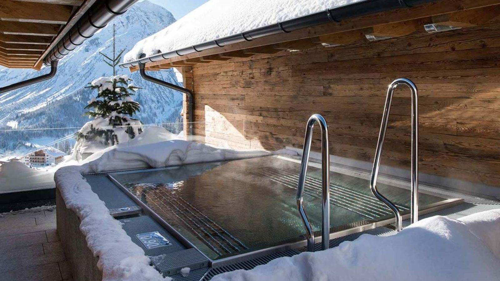 Top ten must haves for a luxury ski chalet