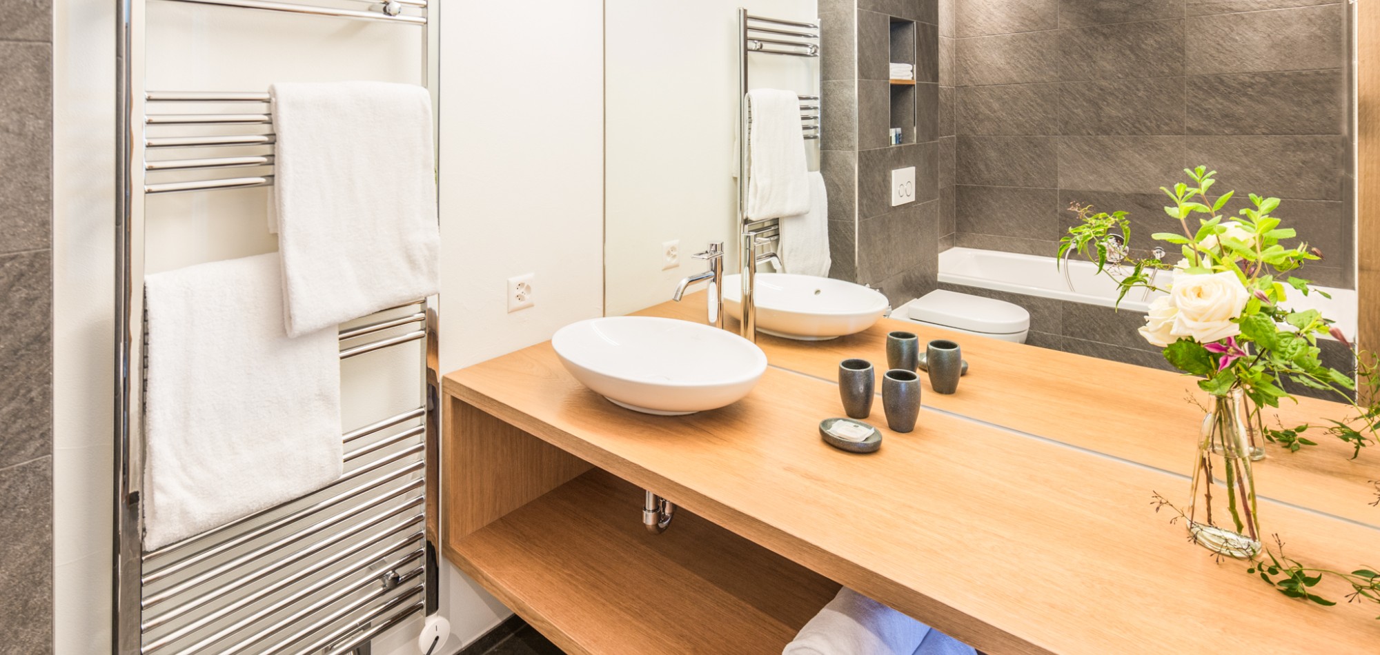 chalet_luxury_zermatt_oxford_ski_sink.jpg