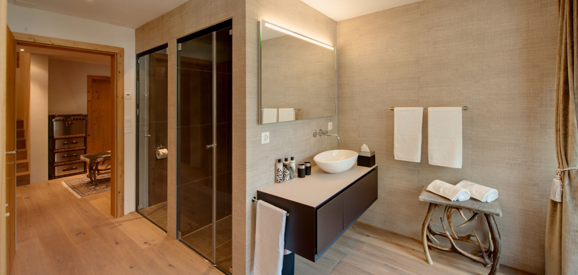 Luxury_chalet_zermatt_oxford_ski_high_seven_bathroom.jpg
