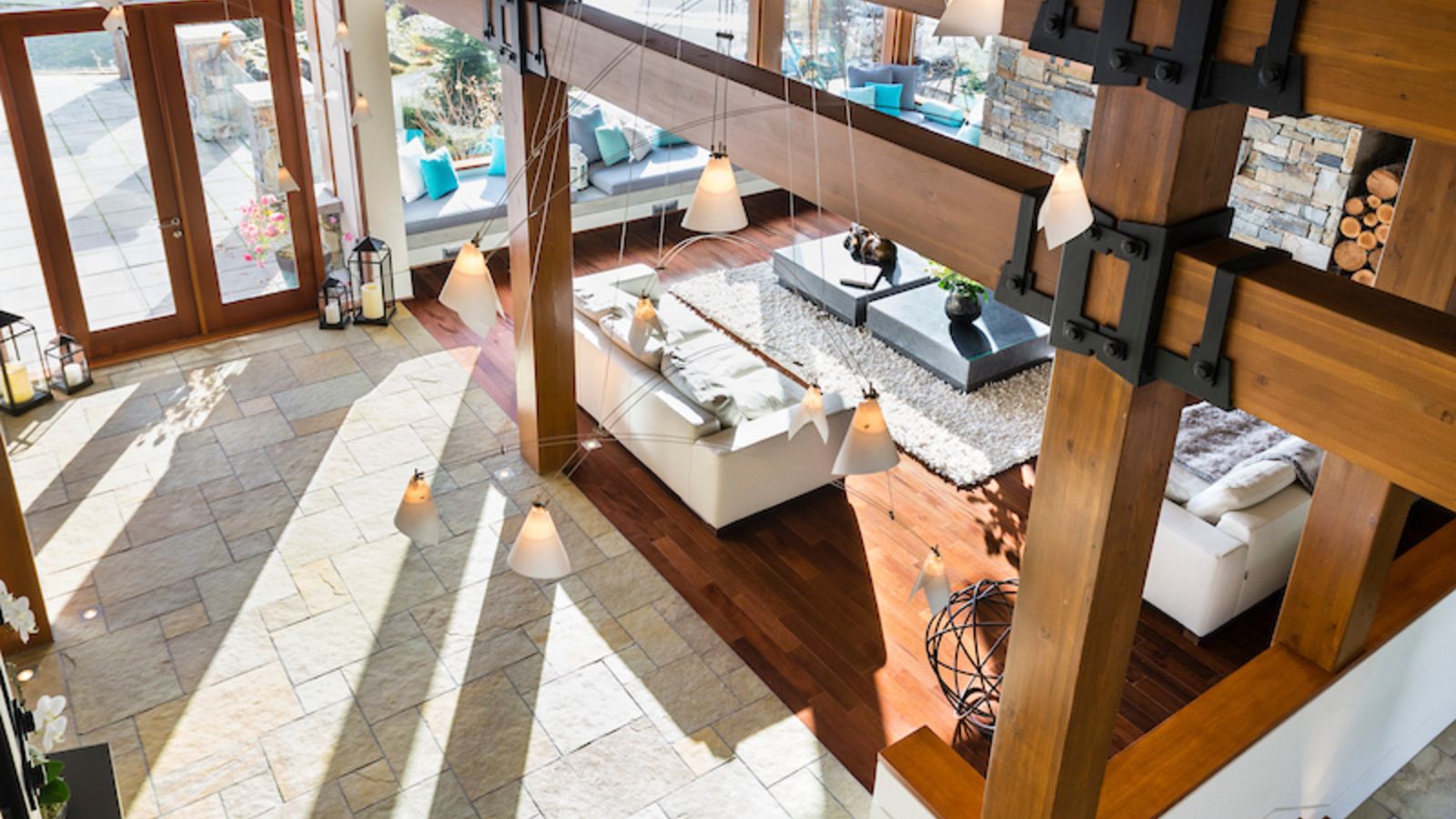 luxury_ski_chalet_whistler_heli_chalet_oxford_ski (28).jpg