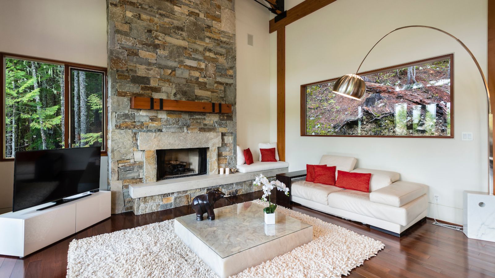luxury_ski_chalet_whistler_heli_chalet_oxford_ski (36).jpg