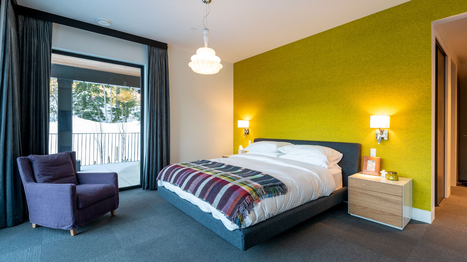 luxury-ski-chalet-whistler-chalet-esha-oxford-ski  (14).jpg