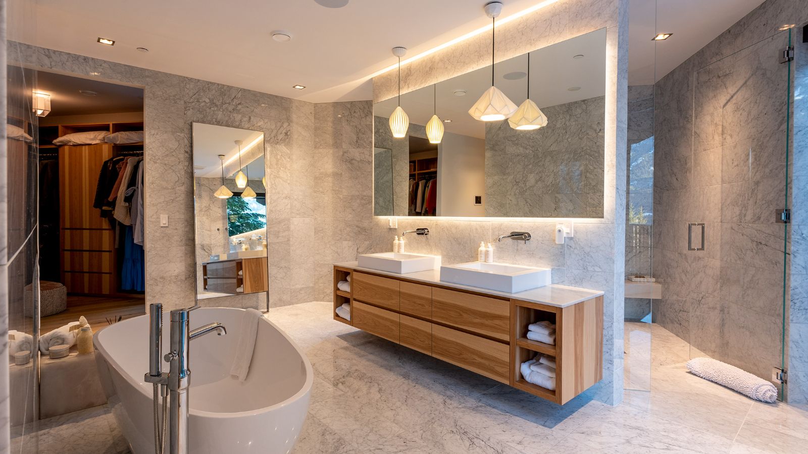 luxury-ski-chalet-whistler-chalet-esha-oxford-ski  (15).jpg