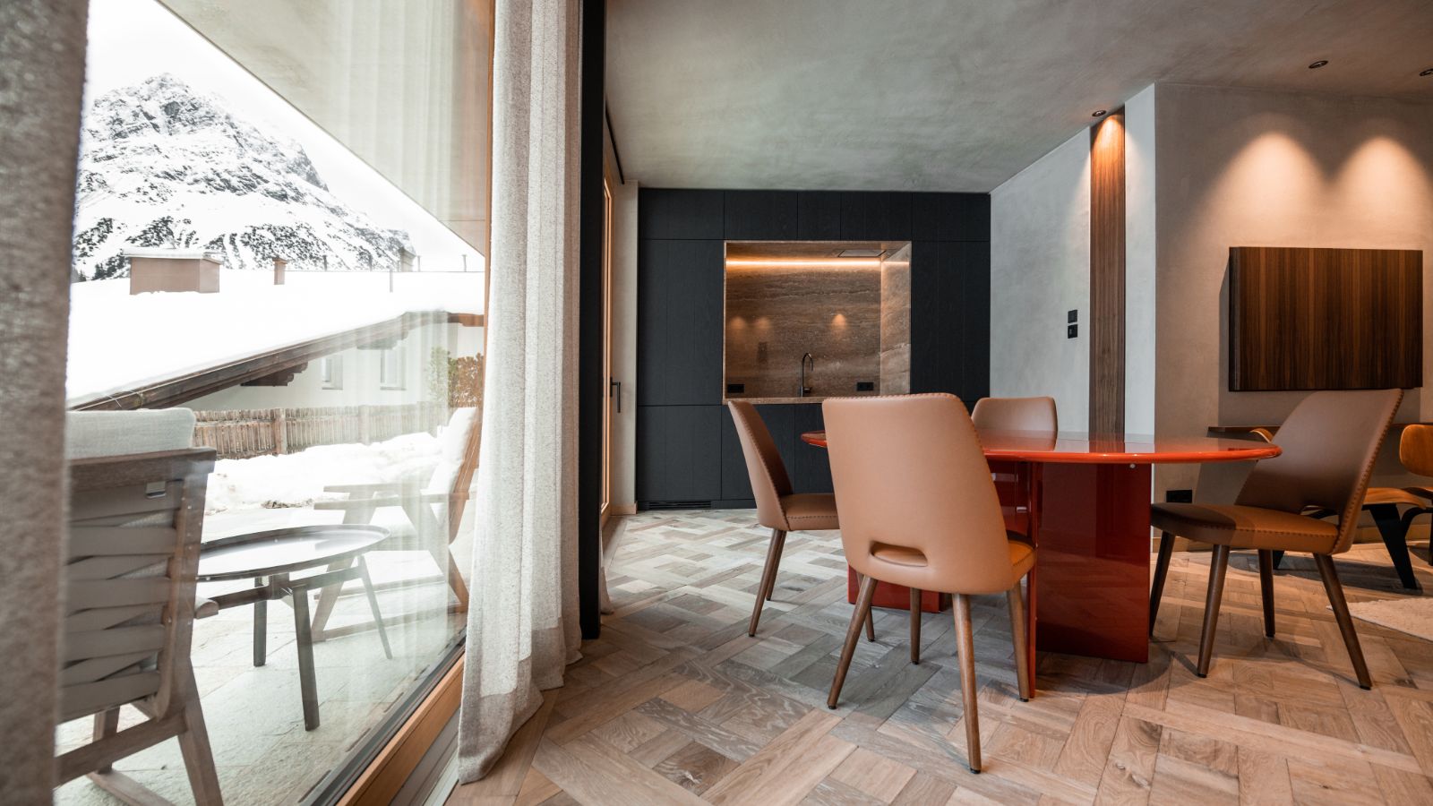 Luxury-ski-chalet-lech-arla-oxford-ski  (31).jpg