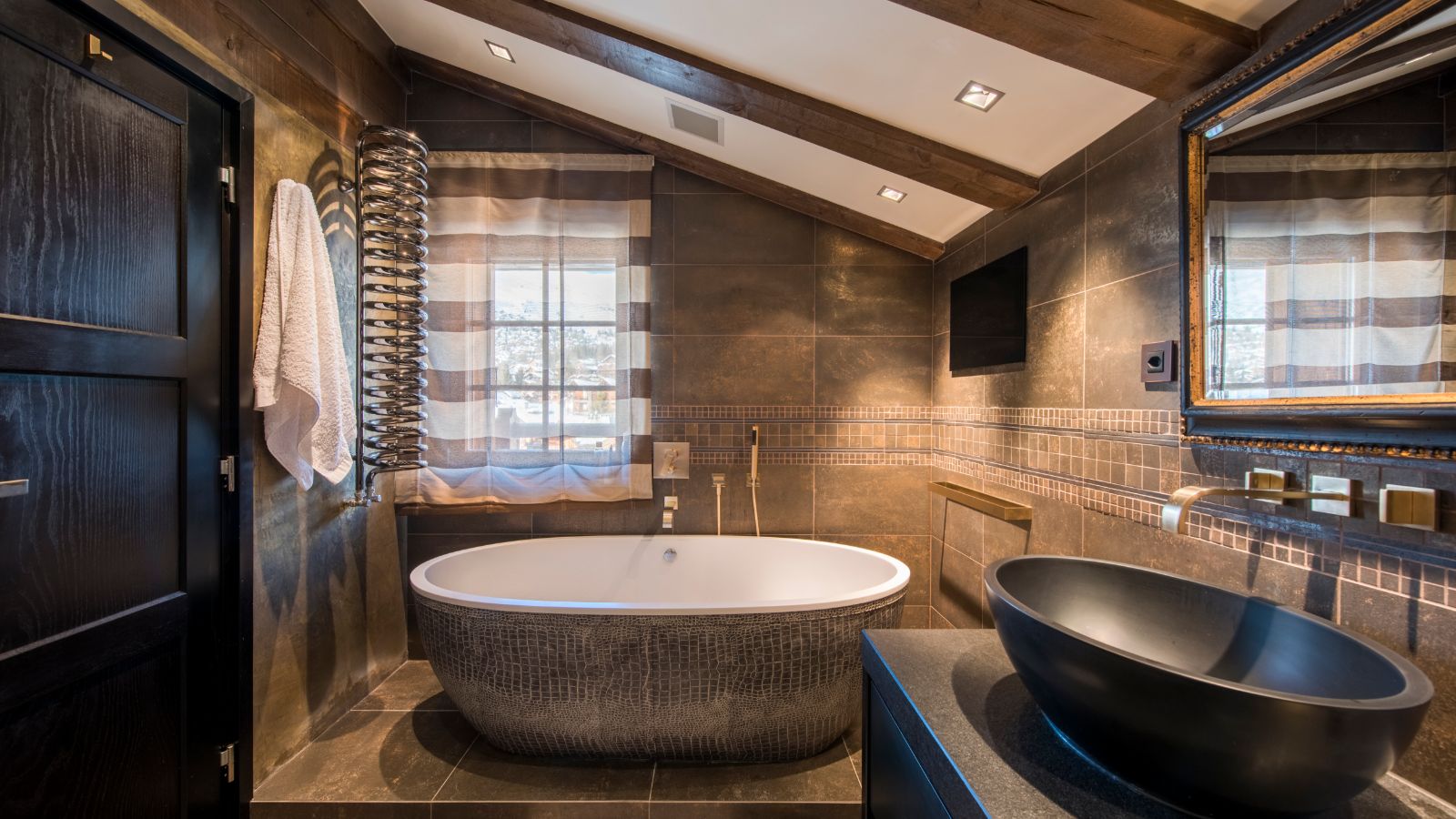 Luxury-ski-chalet-verbier-chalet-leo-oxford-ski  (78).jpg