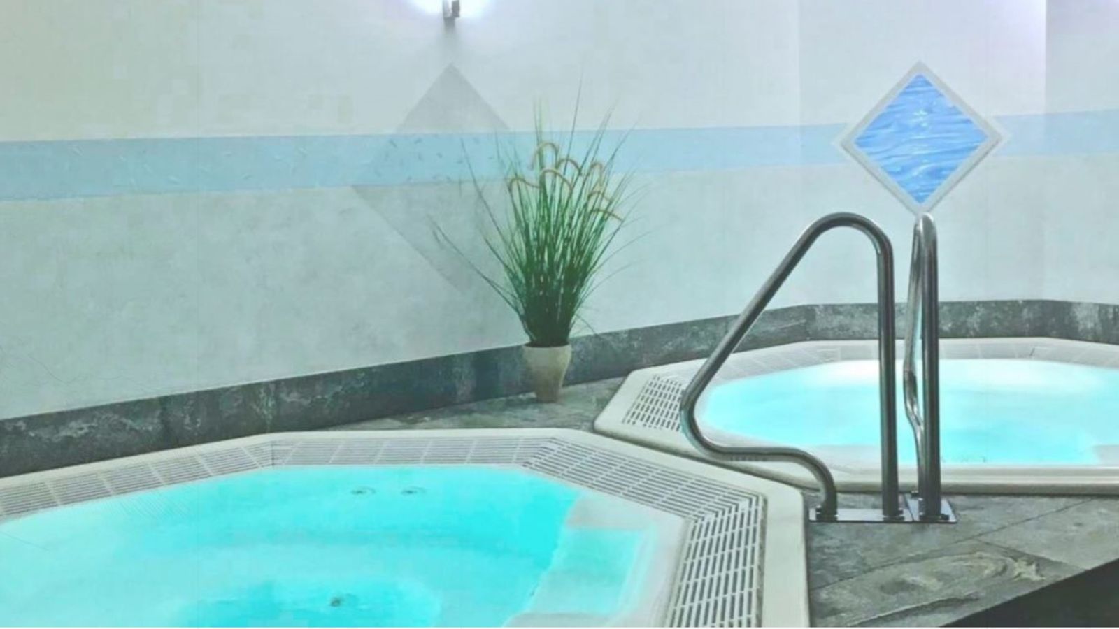 Schweizerhof- jacuzzi.JPG