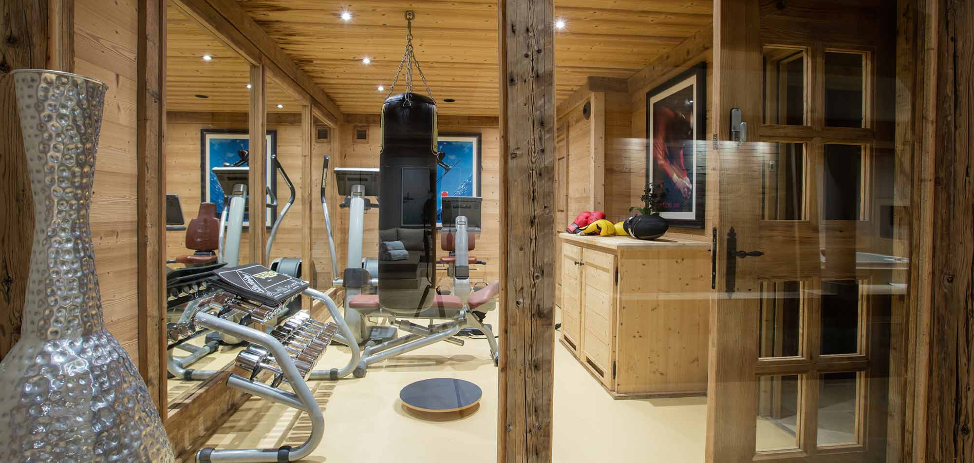 chalet_gentianes_courchevel_1850_oxford_ski_gym.jpg