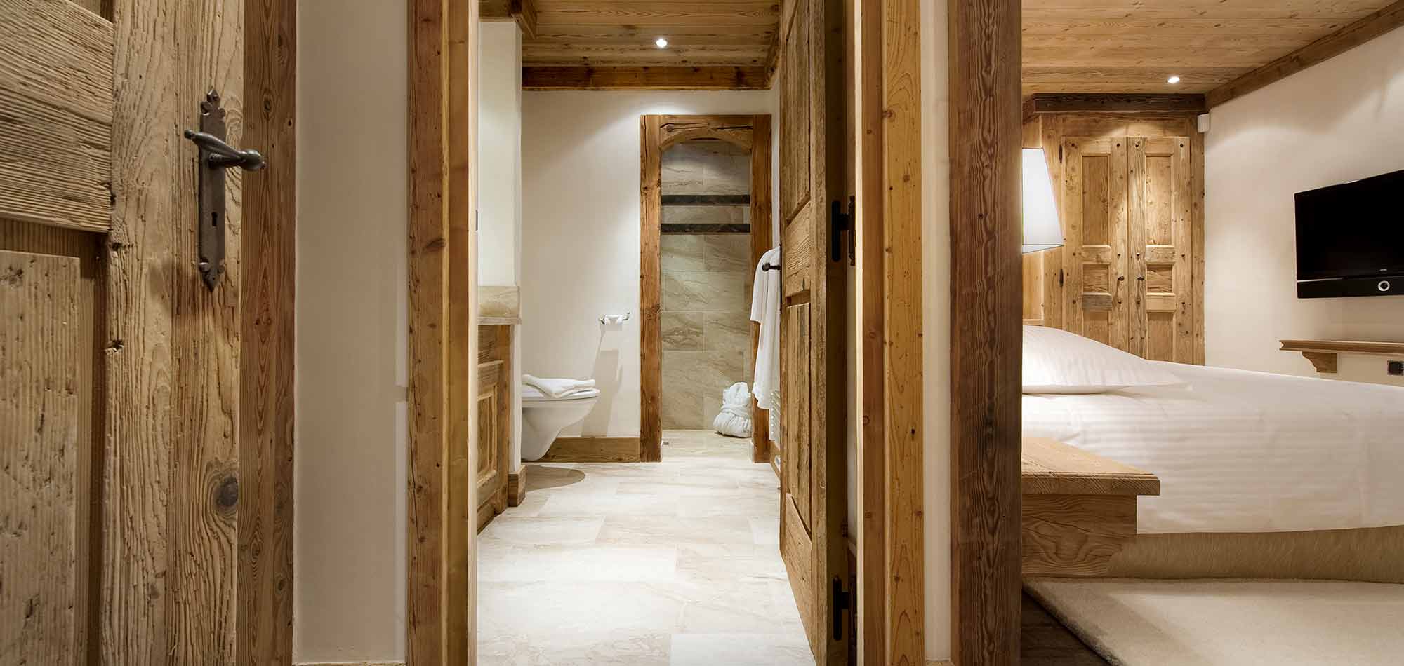 chalet_gentianes_courchevel_1850_oxford_ski_bedrom7.jpg