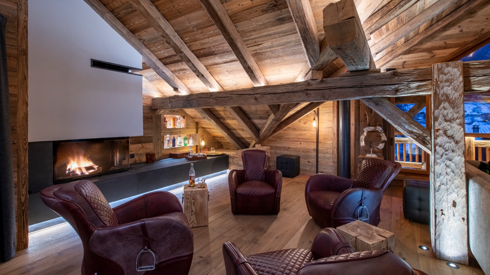 luxury_chalet_morzine_la_maison_oxford_ski_sitting_nig.jpg