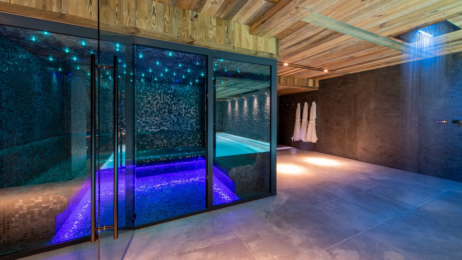 luxury_chalet_morzine_la_maison_oxford_ski_steam.jpg