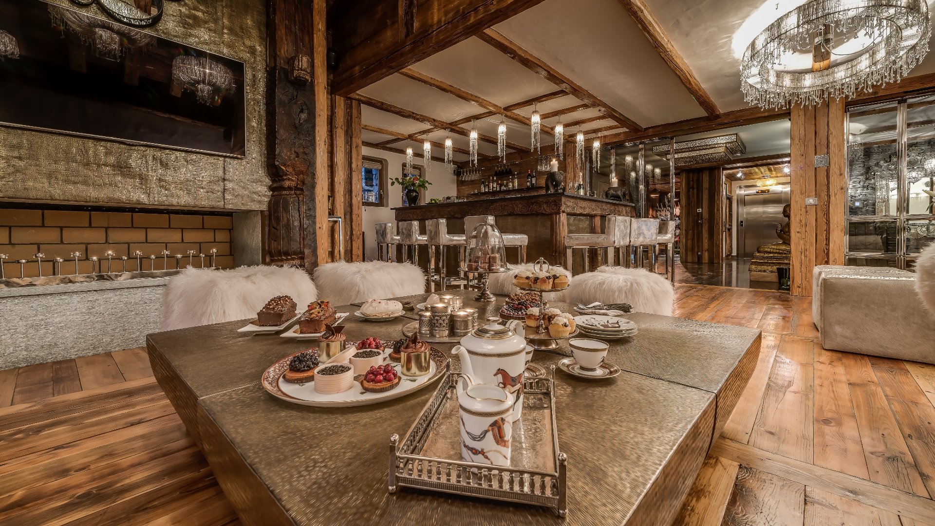 luxury_ski_chalet_val_disere_marco_polo_oxford_ski (1).jpg