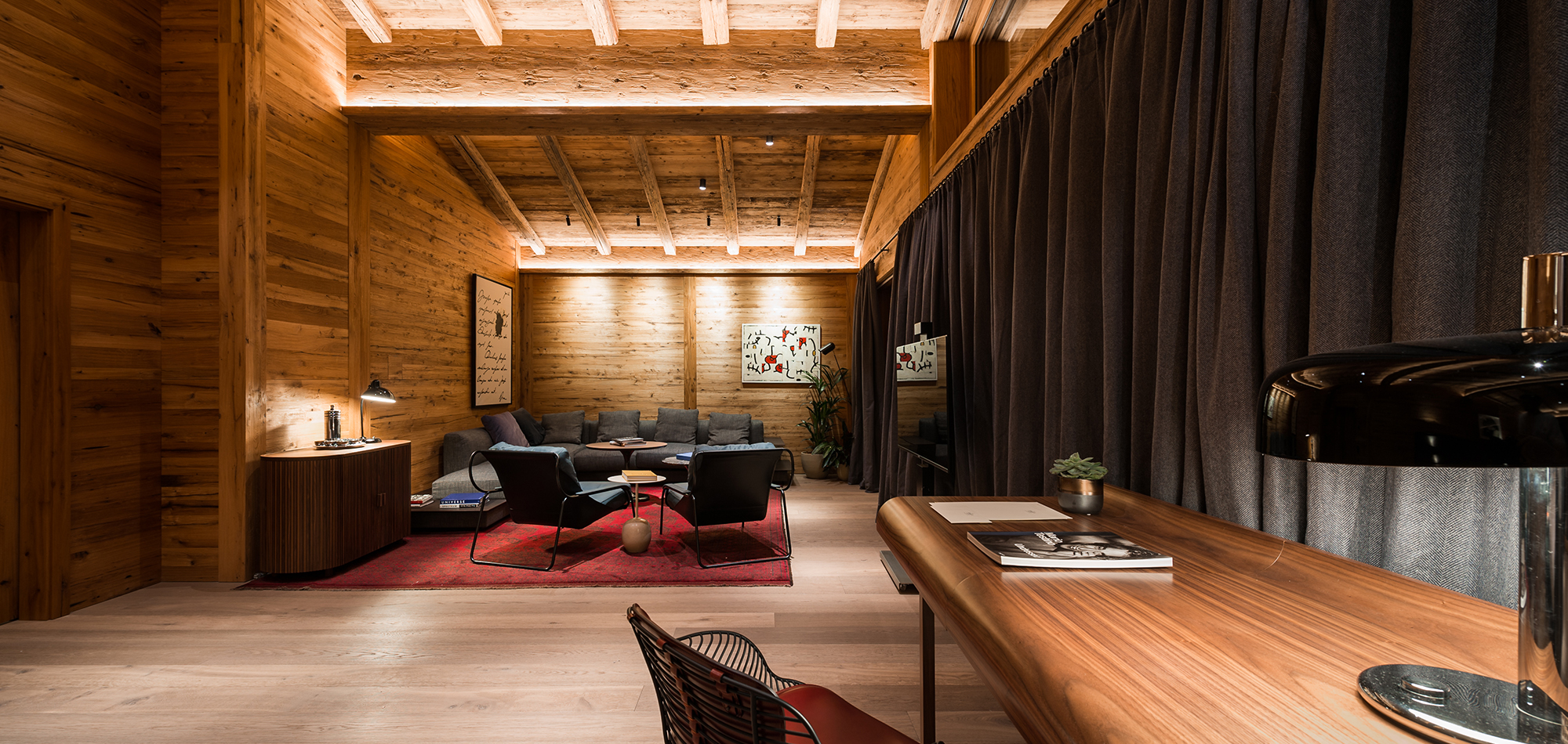 arula_chalet_1_lech_luxury_ski_chalet_bedroom_seating_area.jpg