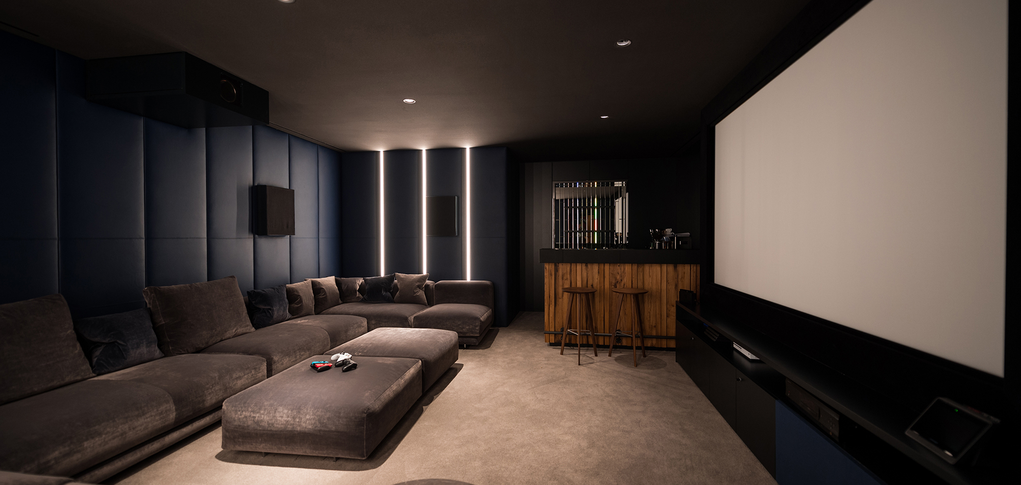 arula_chalet_1_lech_luxury_ski_chalet_cinema_room.jpg
