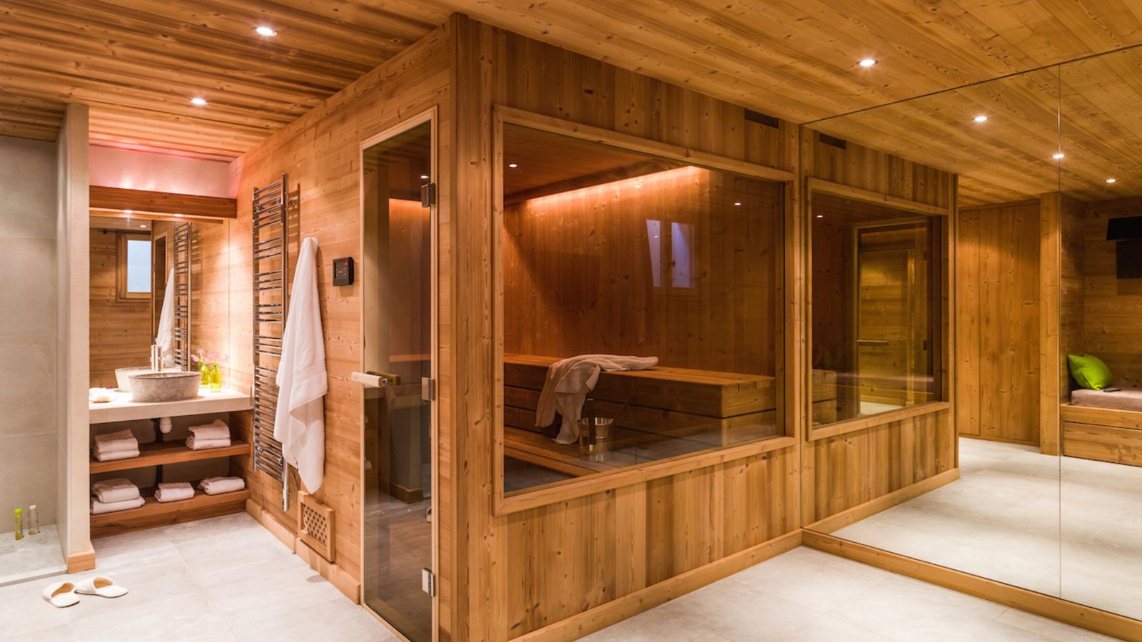 luxury-ski-chalet-chamonix-zenith2-oxford-ski-sauna.jpg