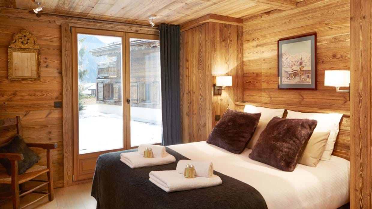 luxury-ski-chalet-chamonix-zenith2-oxford-ski-bedroom2.jpg