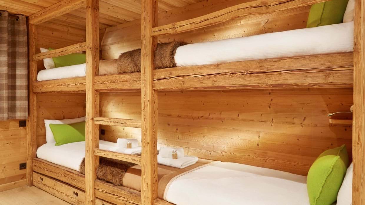 luxury-ski-chalet-chamonix-zenith2-oxford-ski-bunkroom.jpg