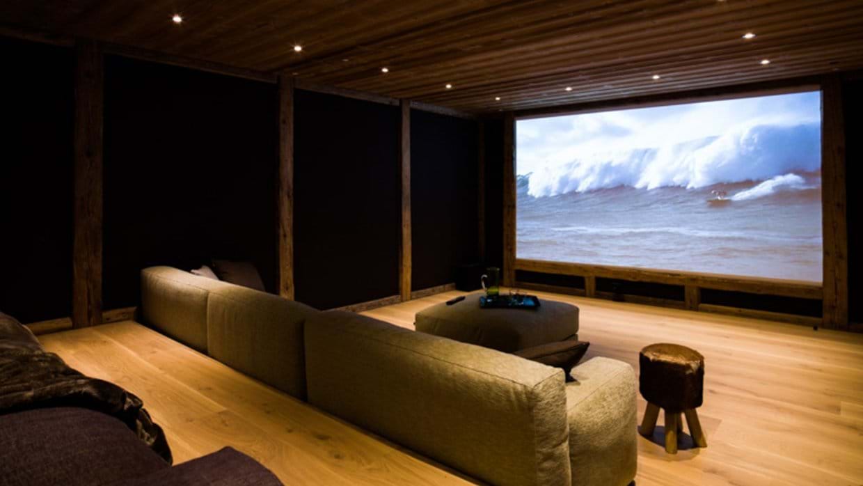 luxury-ski-chalet-chamonix-zenith2-oxford-ski-cinema2.jpg