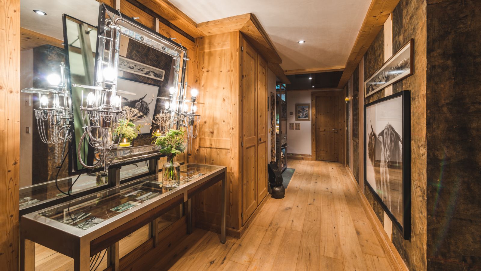 Luxury-Ski-Chalet-Zermatt-Schluhmatt-Oxford-Ski-hallway.jpg