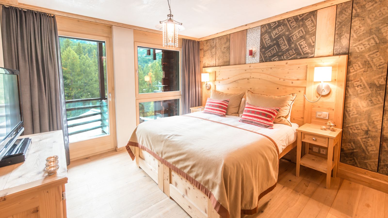 Luxury-Ski-Chalet-Zermatt-Schluhmatt-Oxford-Ski-bedroom (2).jpg