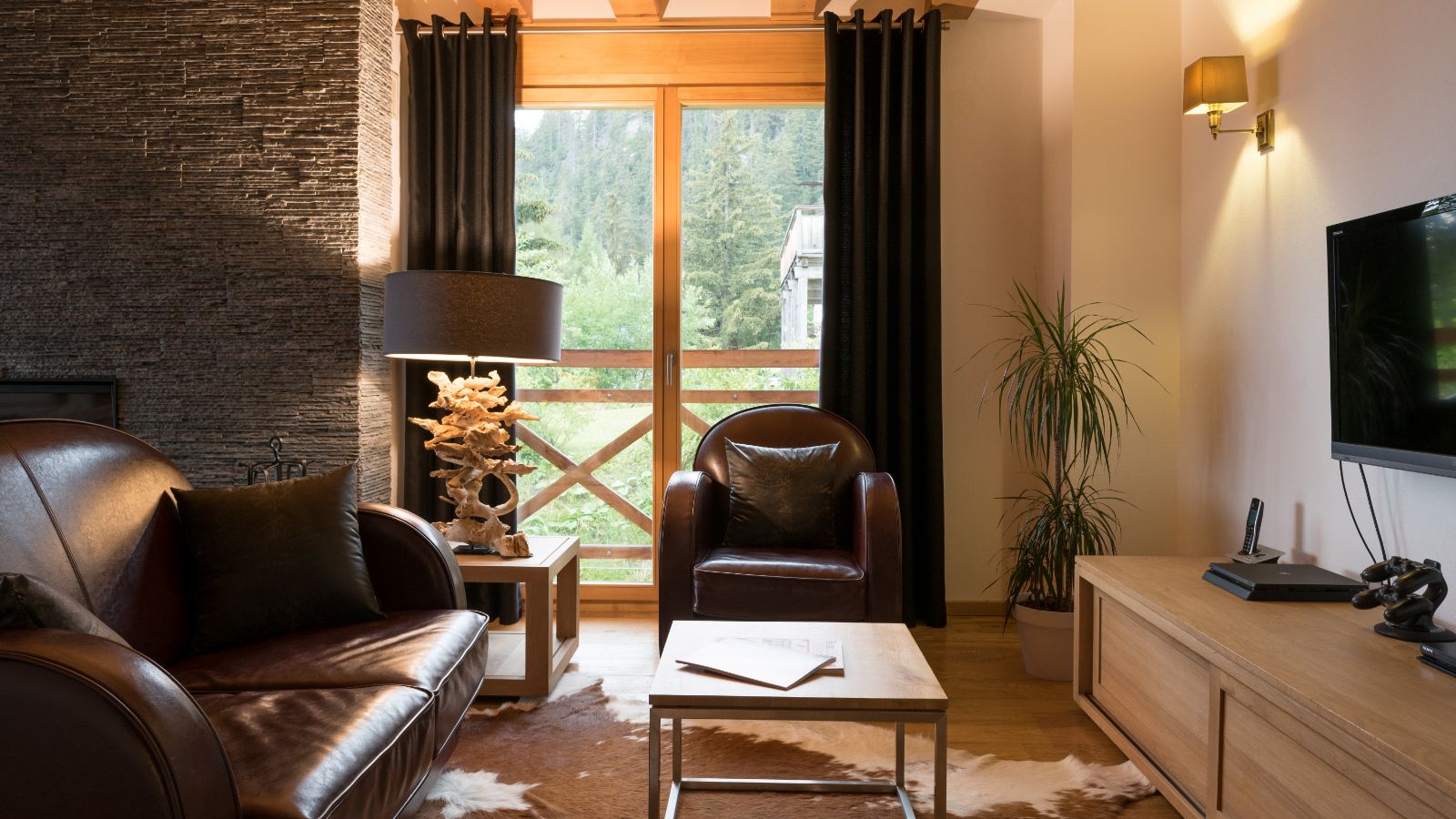 Luxury-Ski-Chalet-CransMont-Rene-lounge.jpg