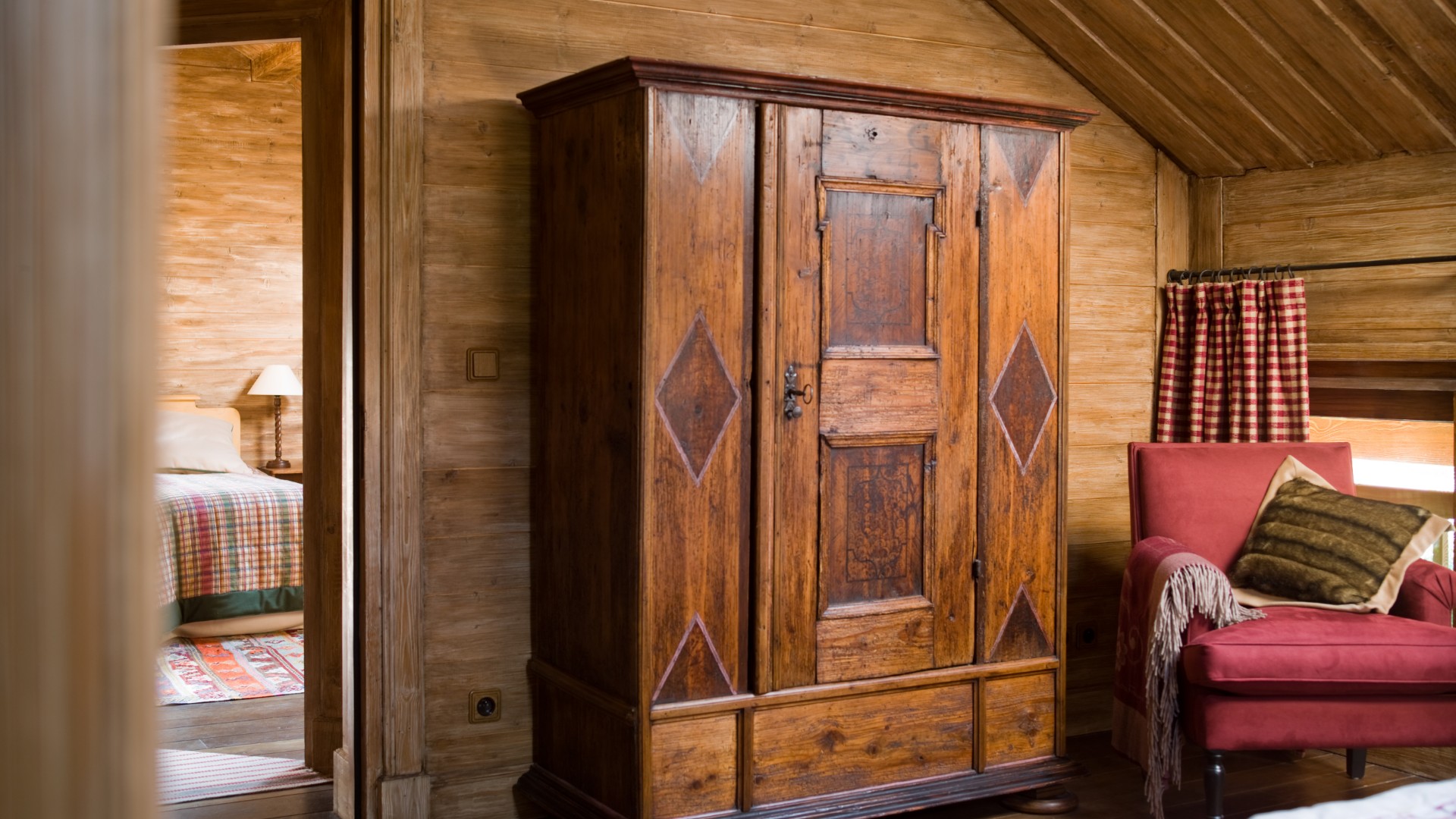 luxury-ski-chalet-meribel-foinbois-oxford-ski-company (2).jpg