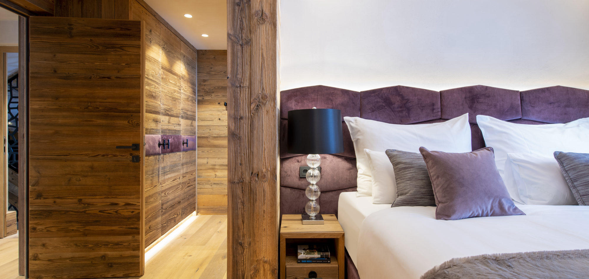 chalech_M_lech_luxury_ski_chalet_oxford_ski_ bedroom-8.jpg