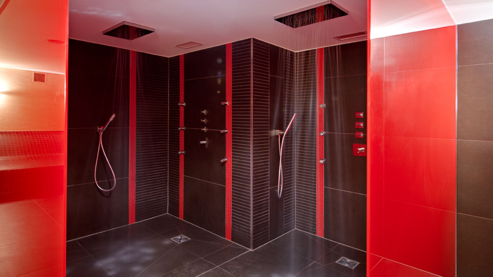 luxury-ski-chalet-zermatt-damore-oxford-ski-shower.jpg