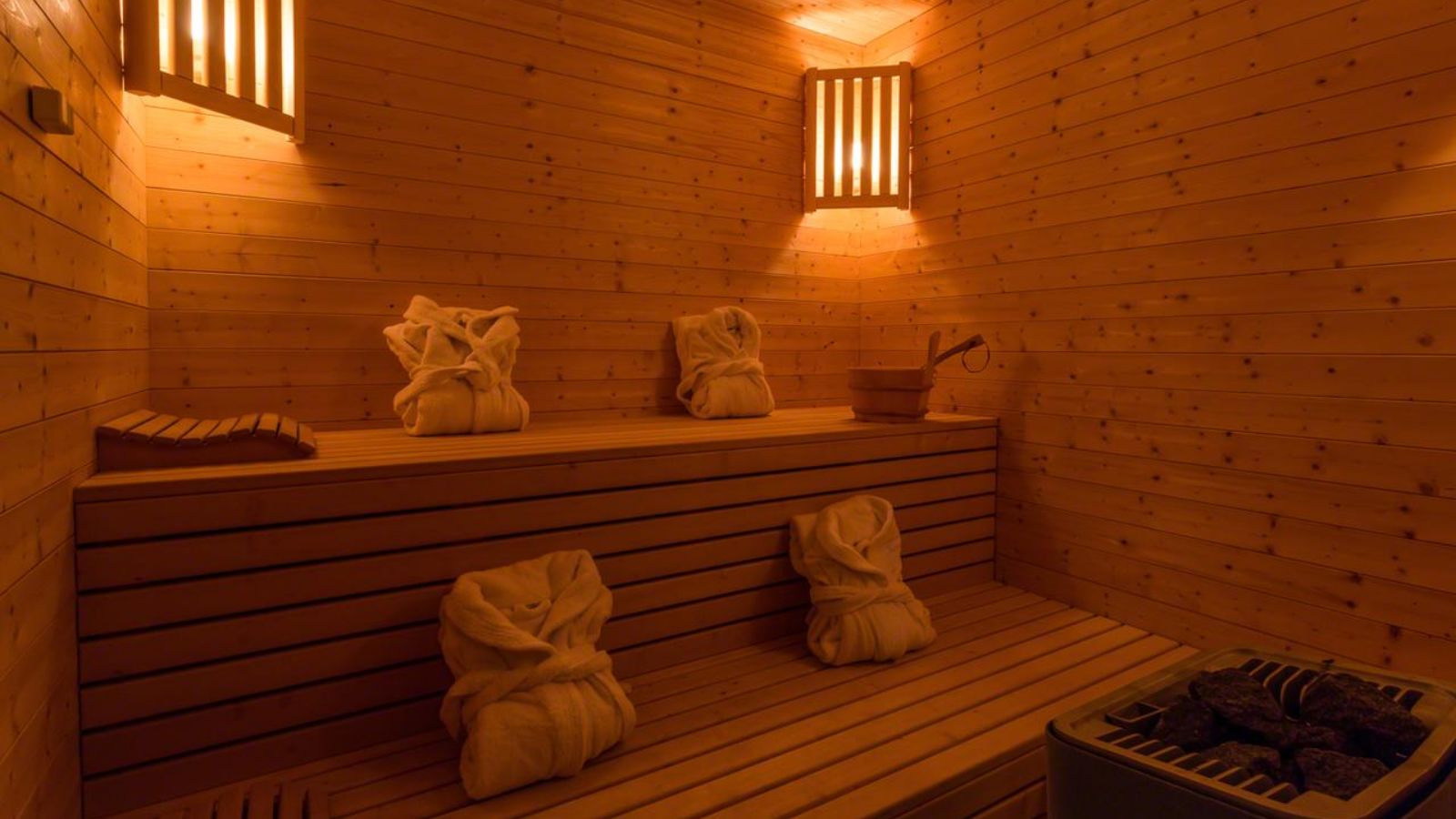 luxury-ski-chalets-chamonix-big-bear-oxford-ski-sauna.jpg
