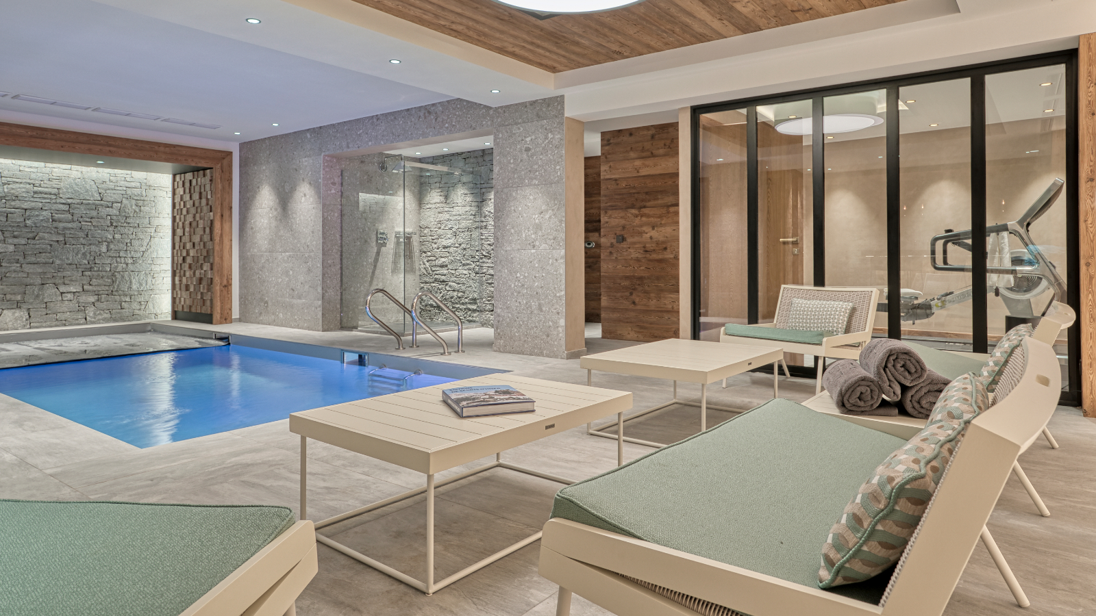 Luxury-Ski-Chalet-Megève-Divinity-Oxford-Ski-Pool.jpg