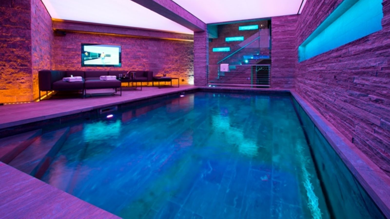 luxury-ski-chalet-megeve-dana-oxford-ski-pool room4.jpg