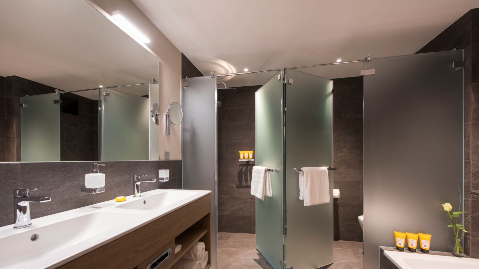 luxury-ski-chalets-zermatt (52).jpg