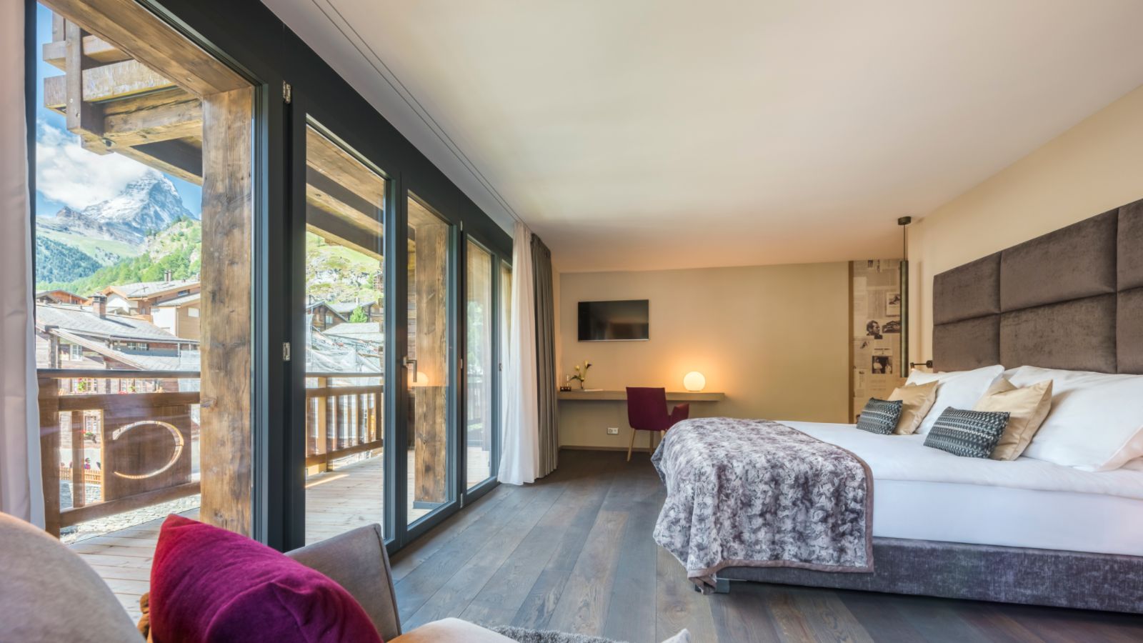 luxury-ski-chalets-zermatt (3).jpg