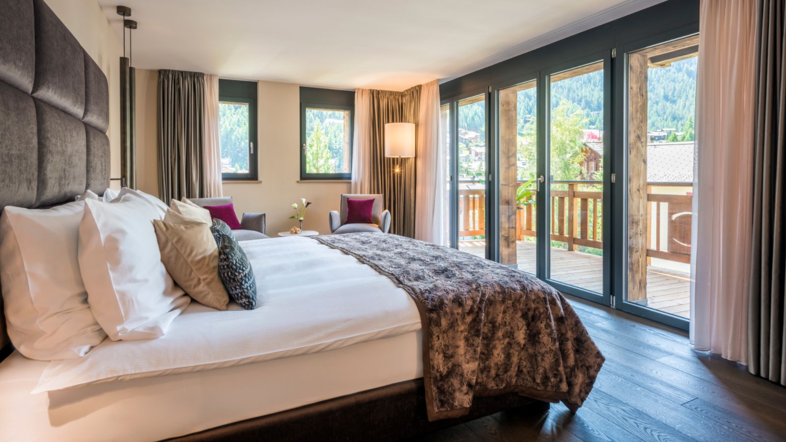 luxury-ski-chalets-zermatt (20).jpg