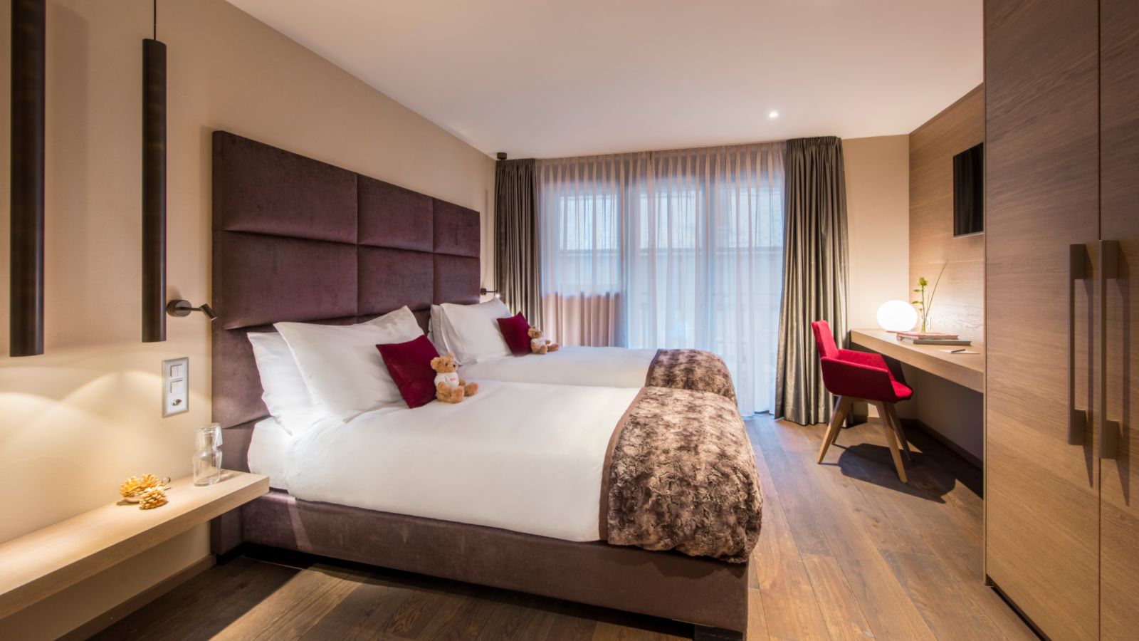 luxury-ski-chalet-zermatt-chris (3).jpg