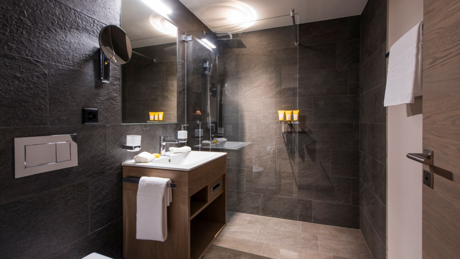 luxury-ski-chalet-zermatt-chris (5).jpg