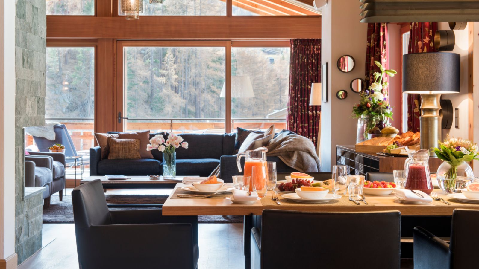 luxury-ski-chalet-zermatt-shalimar-oxford-ski-dining (2).jpg