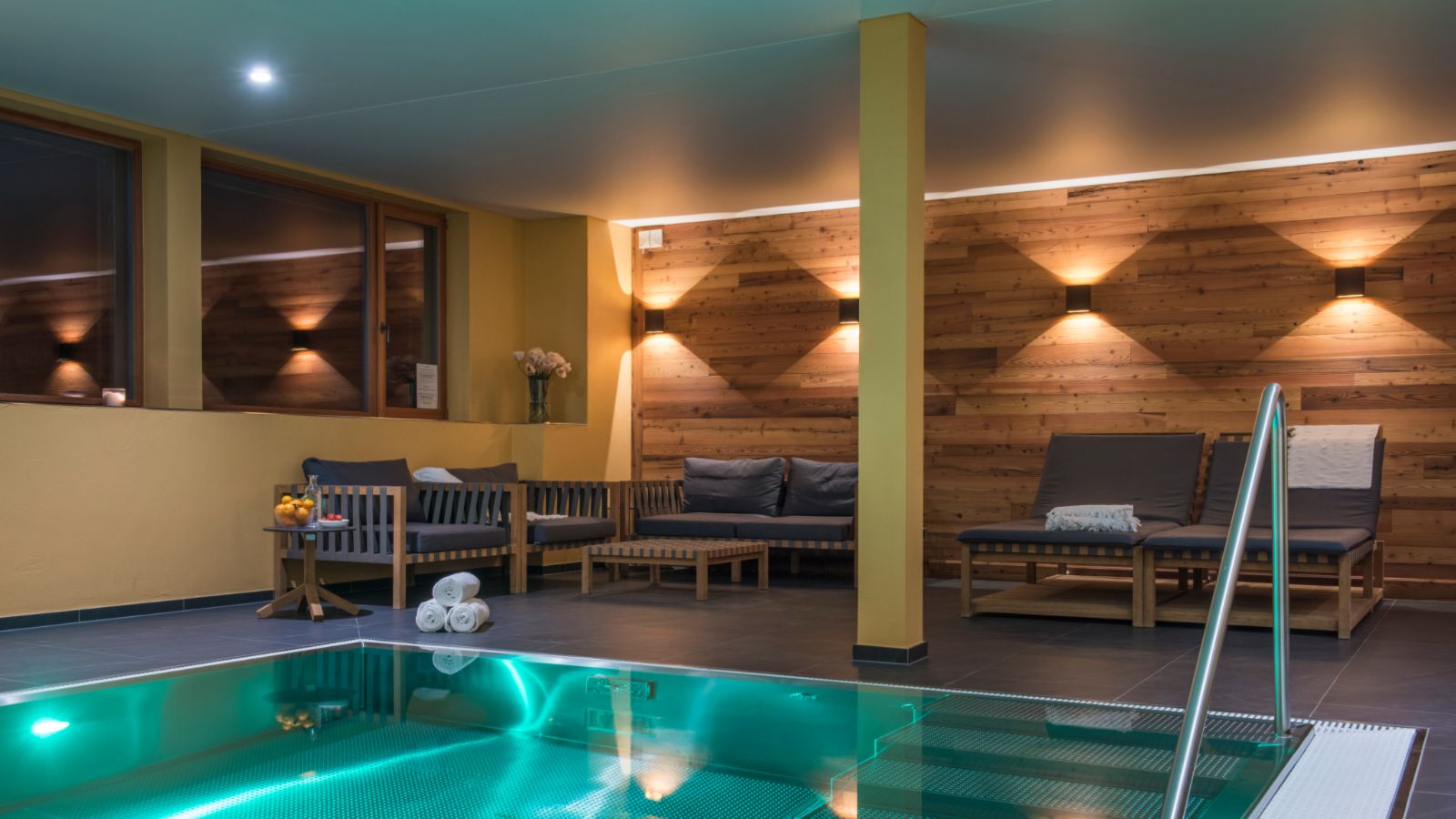 luxury-ski-chalet-zermatt-shalimar-oxford-ski-spa (7).jpg