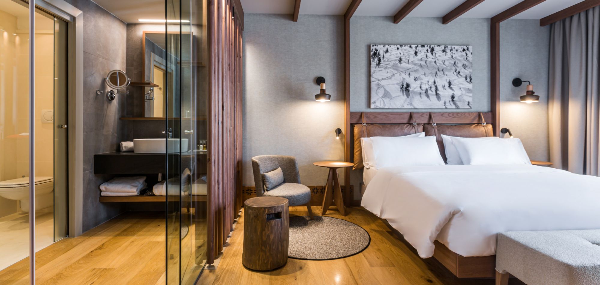 luxury-ski-hotel-cortina-Hotel Savoia-Suite2.jpg