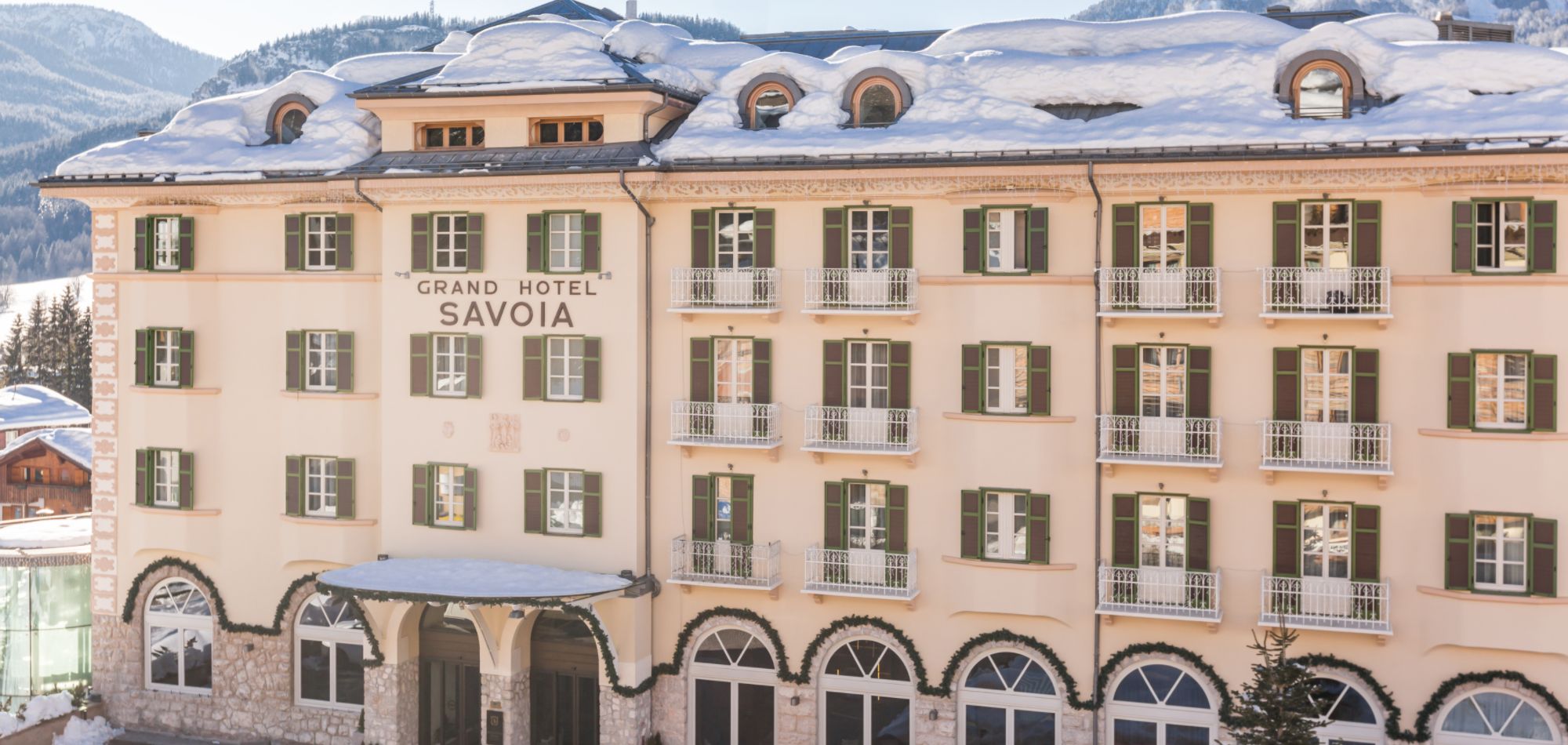 luxury-ski-hotel-cortina-Hotel Savoia-External.jpg