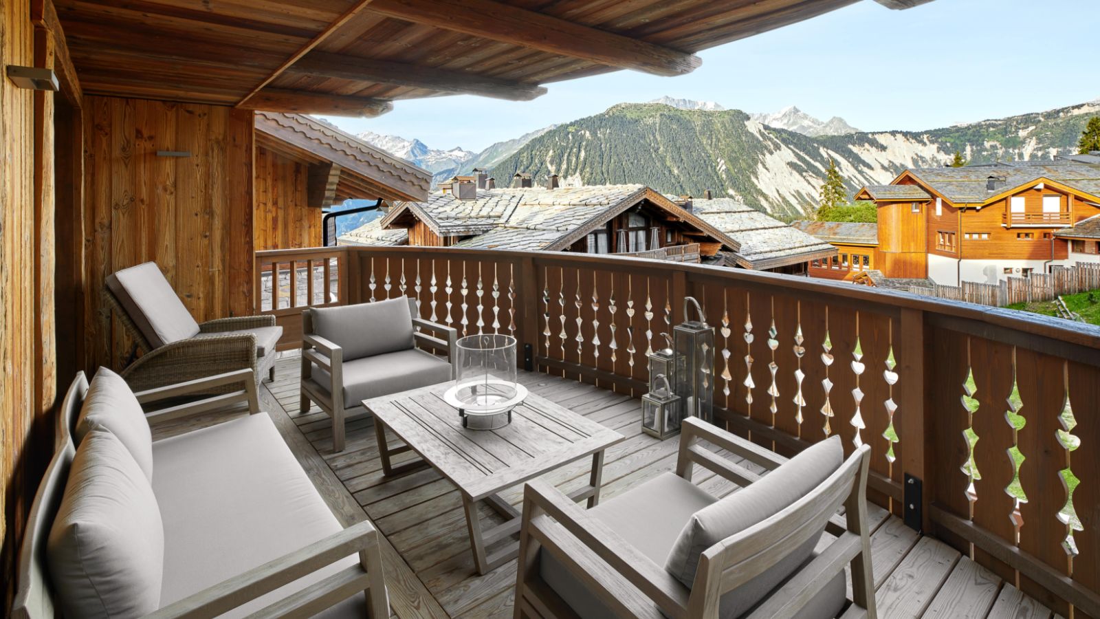 luxury-ski-chalet-six-senses-residences-oxford-ski-balcony (2).jpg