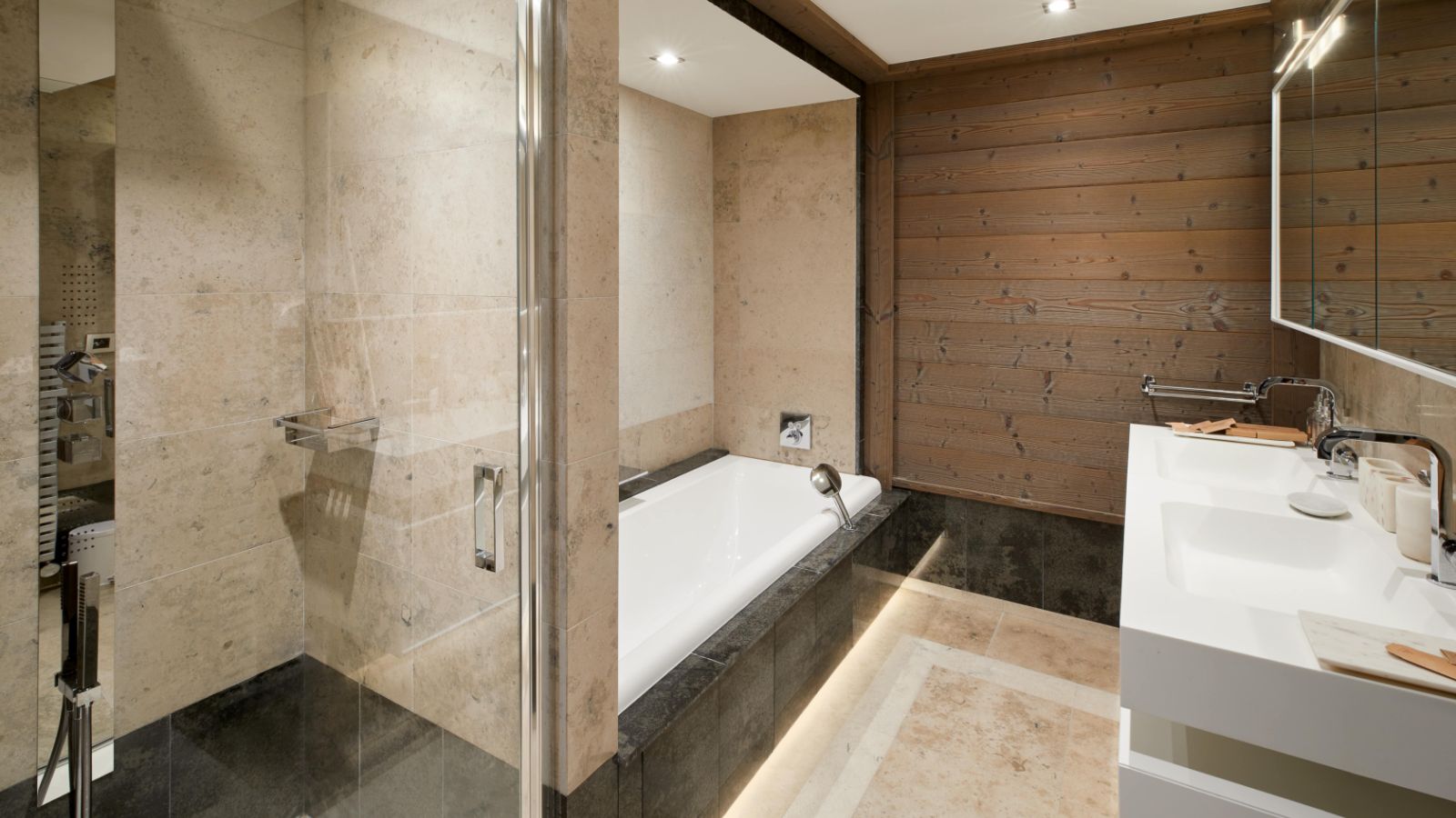 luxury-ski-chalet-six-senses-residences-oxford-ski-bathroom.jpg