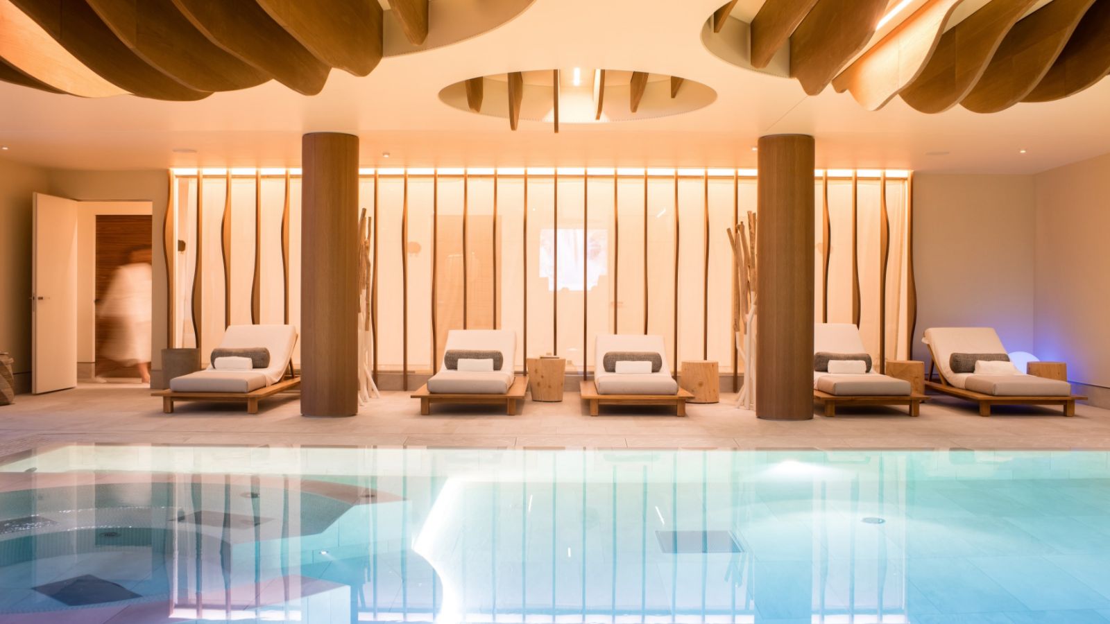 luxury-ski-chalet-courchevel-six-senses-oxford-ski-swimming-pool.jpg