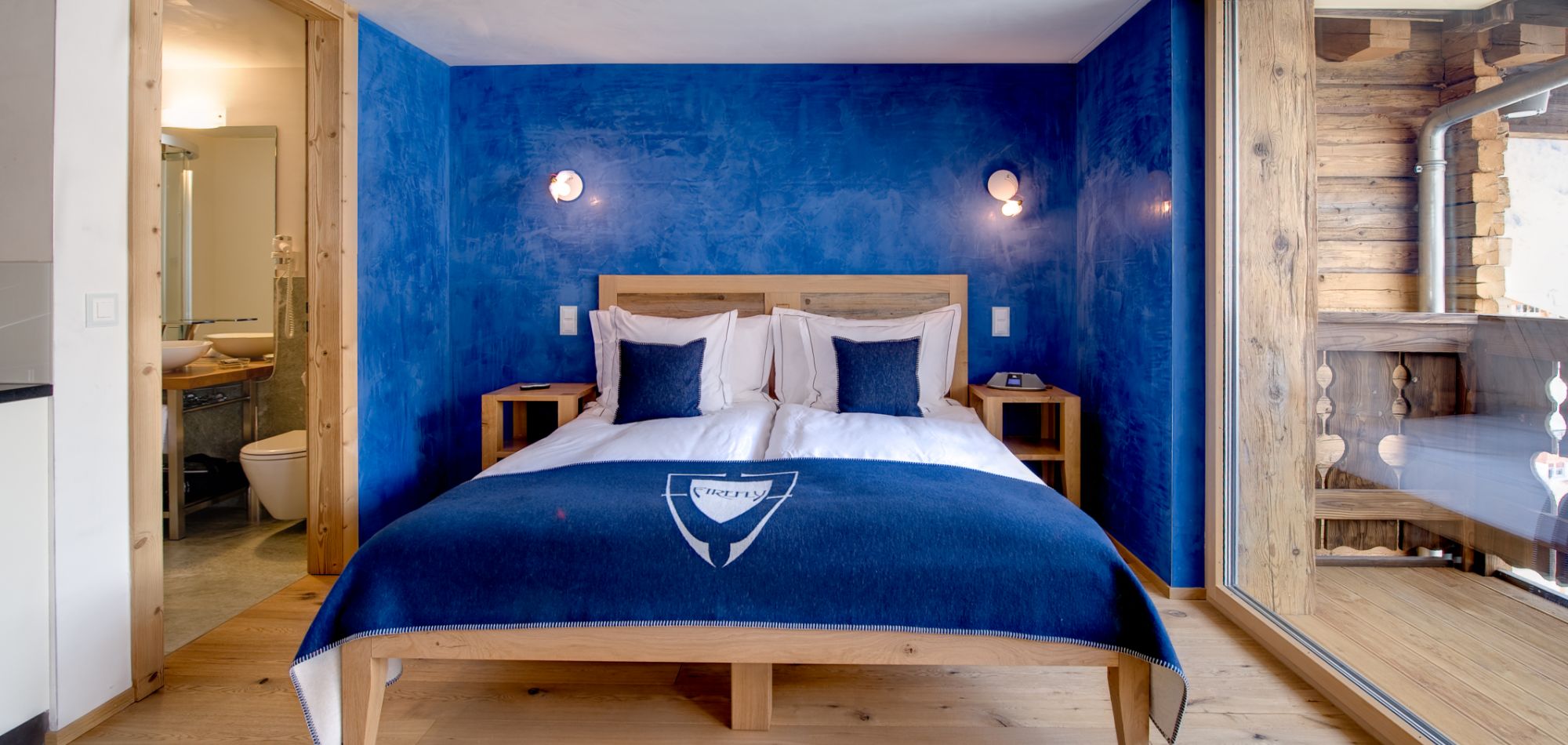 luxury-ski-hotel-zermatt-firefly-oxford-ski-junior suite.jpg