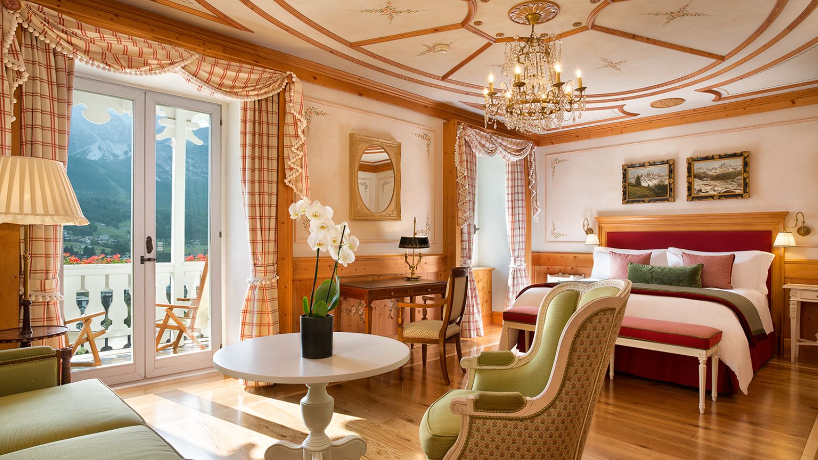 luxury-ski-hotel-cortina-cristallo-oxford-ski-junior-suite.jpg