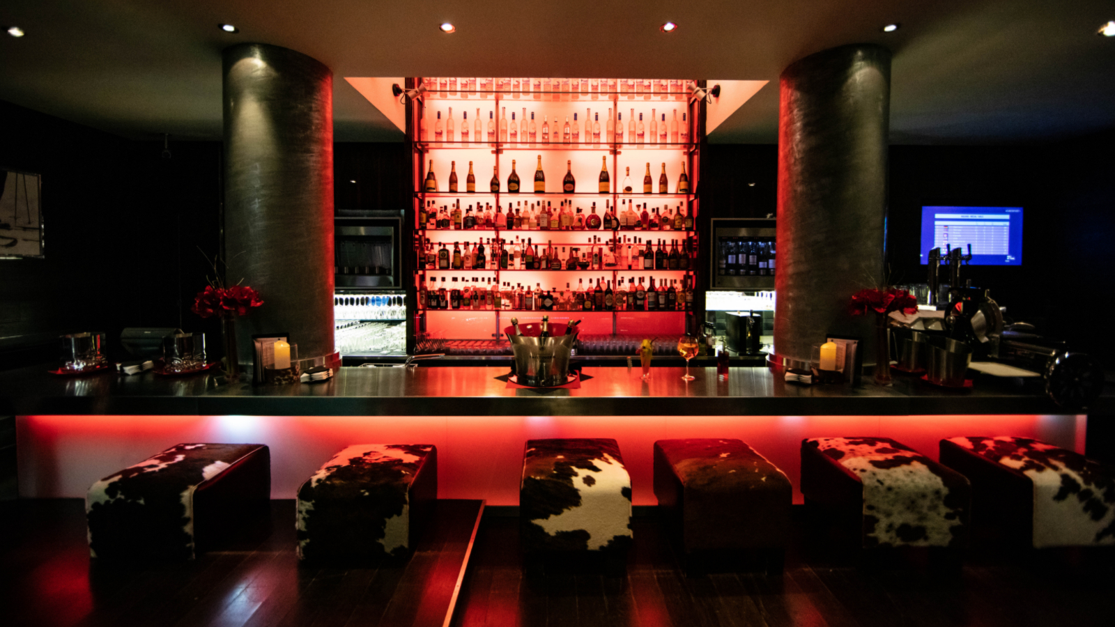 luxury-ski-hotels-avenue lodge-bar.jpg