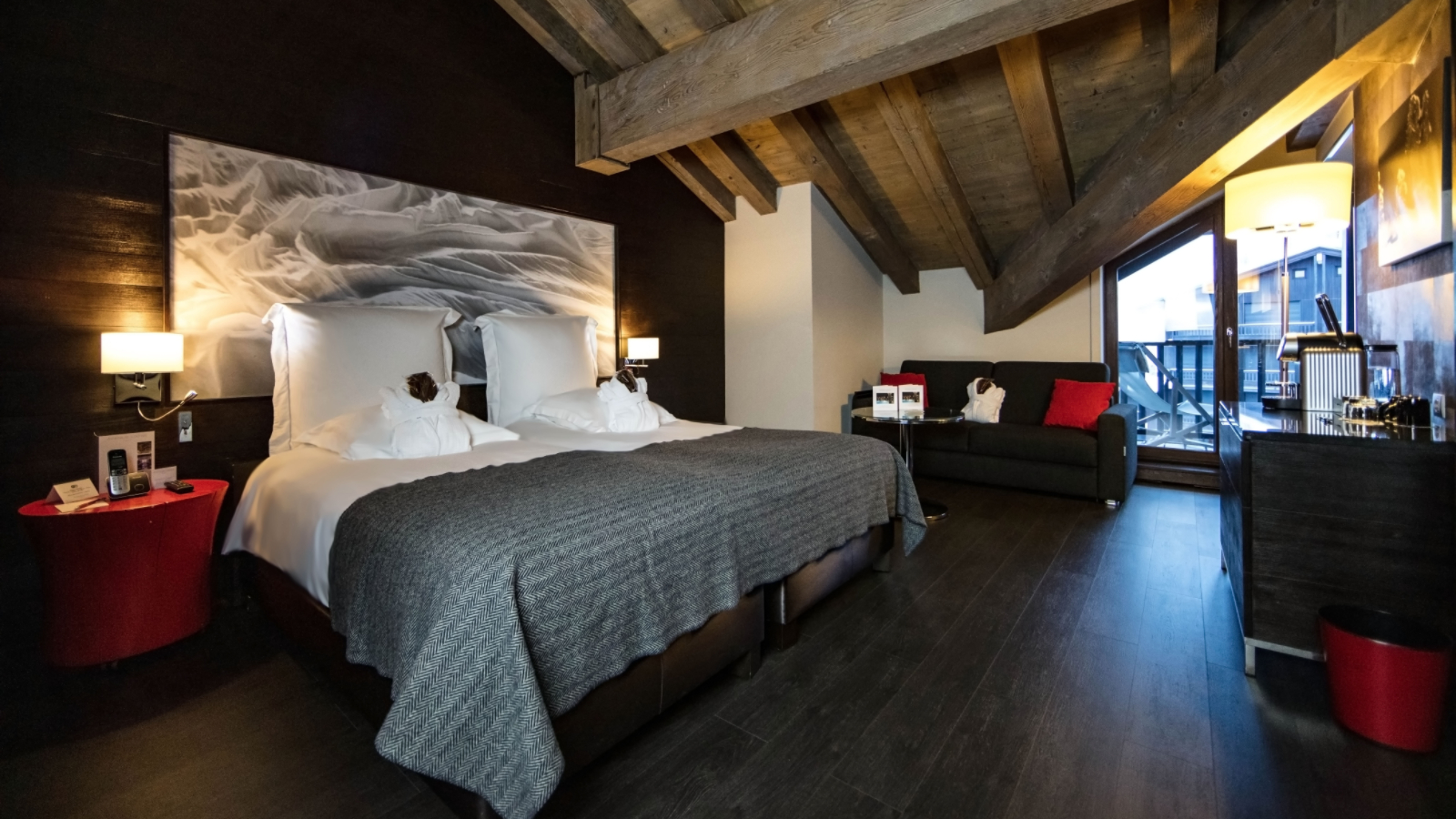 luxury-ski-hotels-avenue lodge-bedroom2.jpg