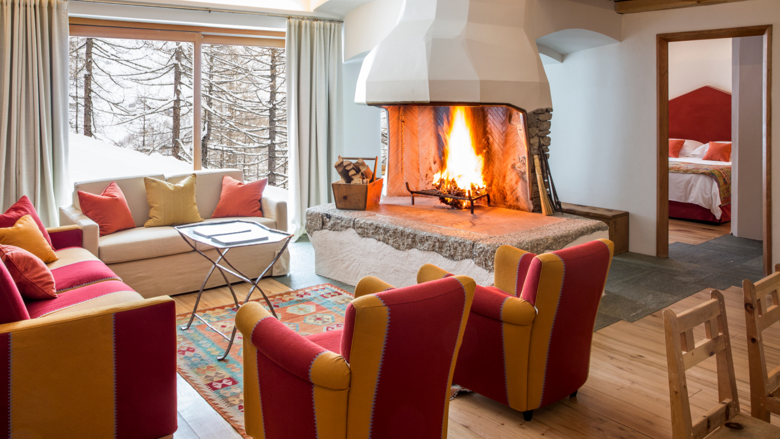 luxury-ski-hotel-st hubertus-firepla.jpg